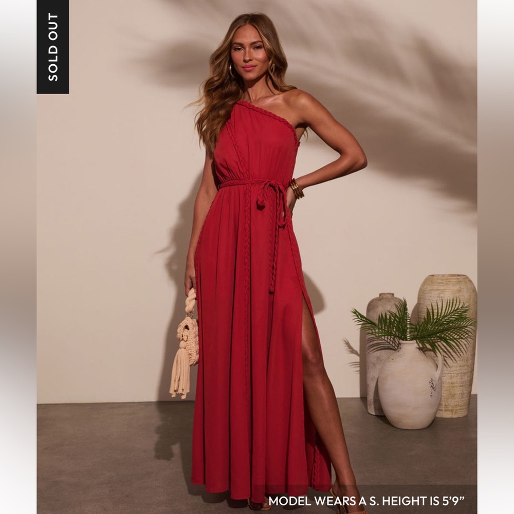 Vici Warm breeze waist tie, maxi dress.